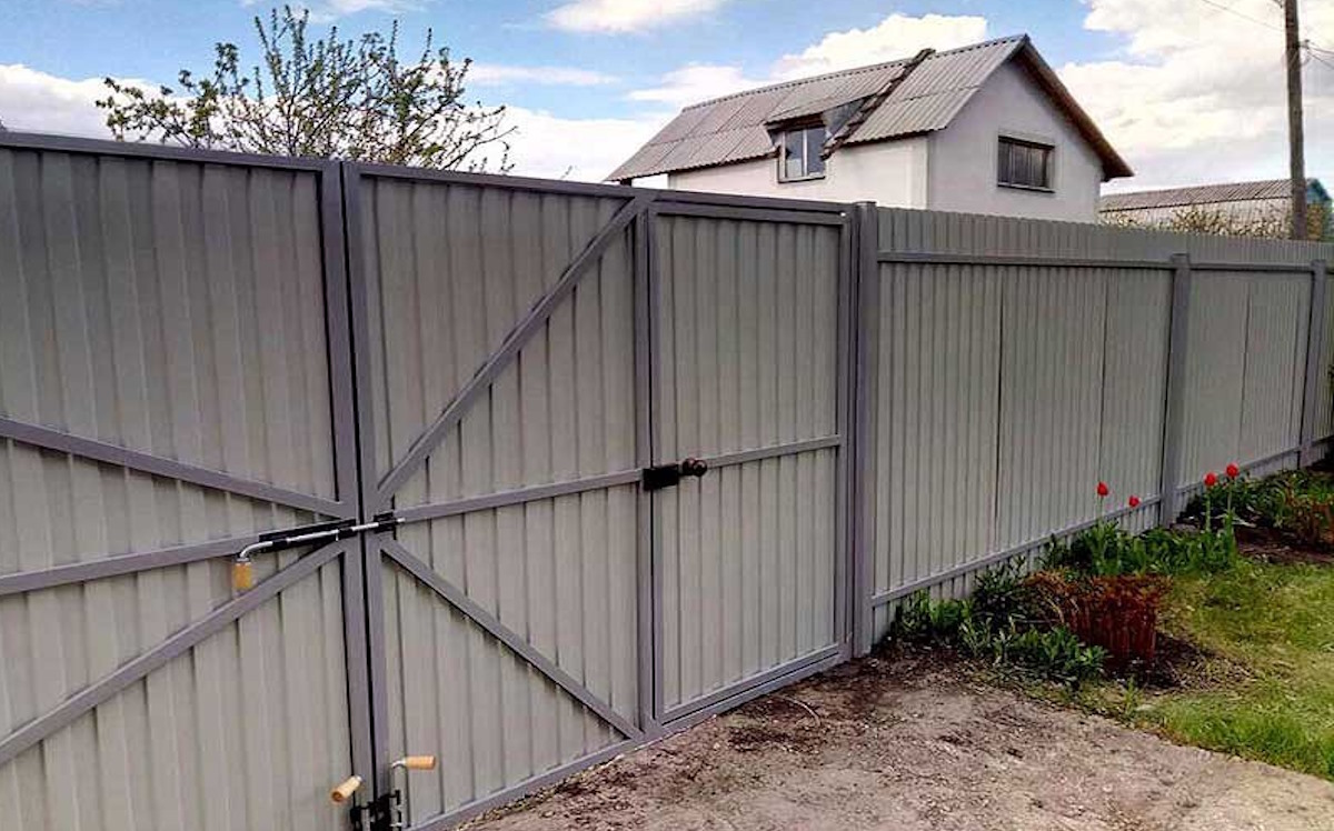 Распашные ворота