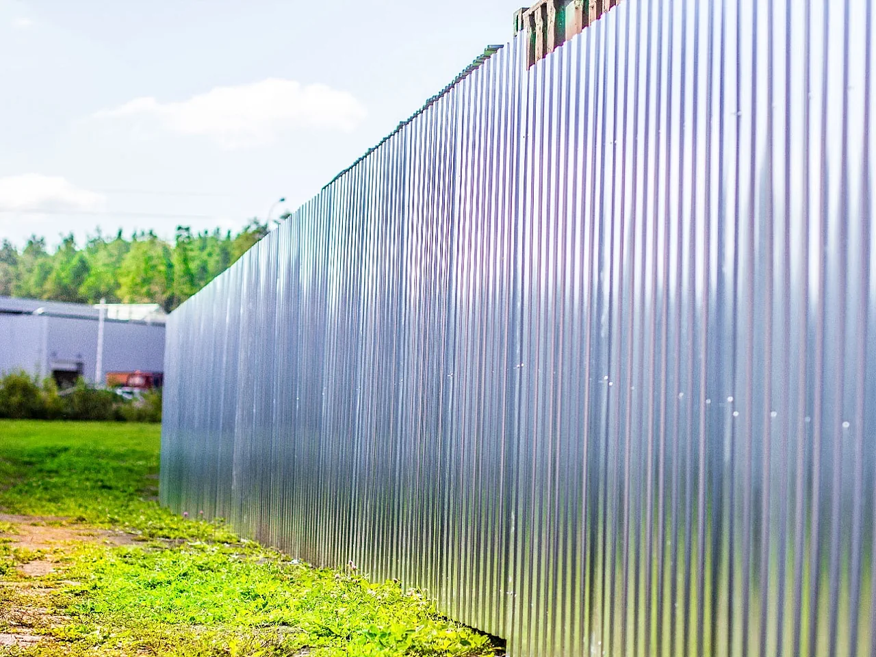 Забор из профнастила 2,2 метра фото стоимость под ключ