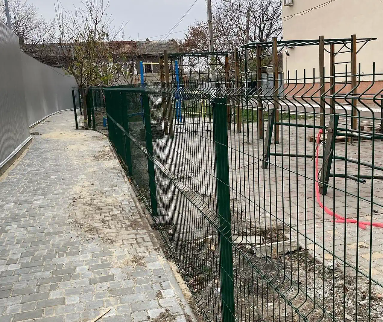 Забор 3D с бетонированием столбов фото стоимость под ключ